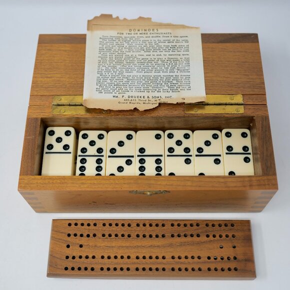 Vintage WM F DRUEKE & Sons Wooden Dovetail Box Dominoes Cribbage Board USA EUC - Picture 1 of 14